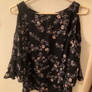 Cold Shoulder Blous w/ Bell Sleeves